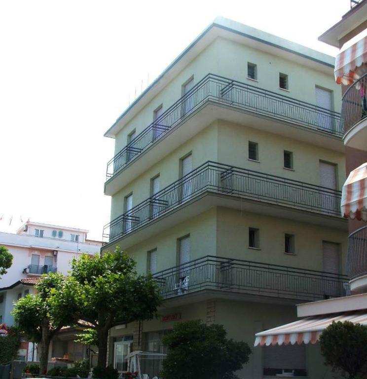 Hotel Ronconi Rimini Kültér fotó