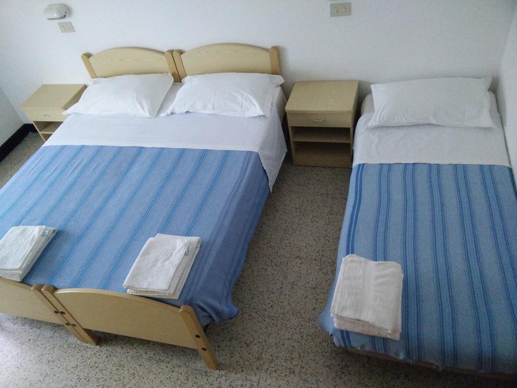 Hotel Ronconi Rimini Kültér fotó