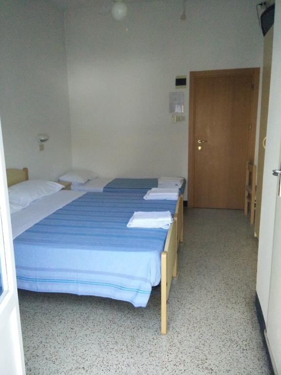 Hotel Ronconi Rimini Kültér fotó