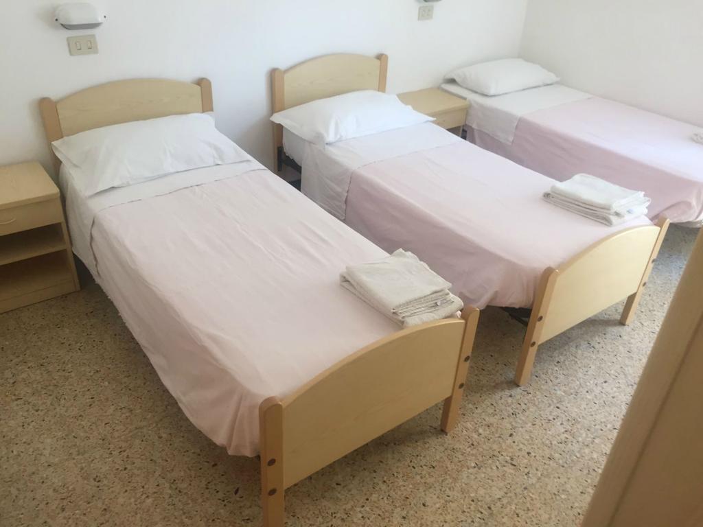 Hotel Ronconi Rimini Kültér fotó